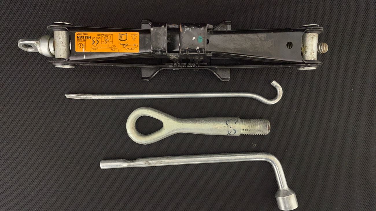 Nissan Sunny SV 1.5 | Zero Down Payment | Home Test Drive