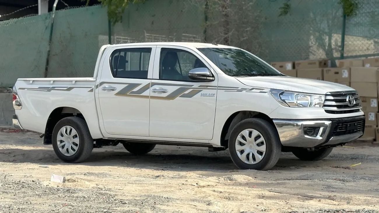 تويوتا هيلوكس Toyota/HILUX DIESEL DOUBLE CABIN 2WHEEL DRIVE /2.4L GLX MT