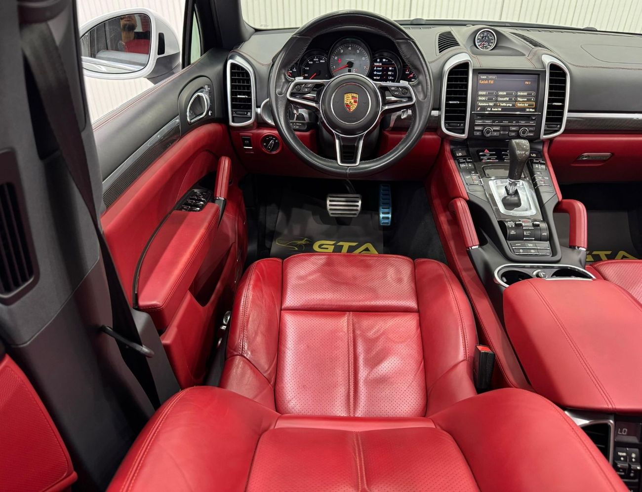 Porsche Cayenne 2015 Porsche Cayenne S, Full Service History, Excellent Condition, GCC