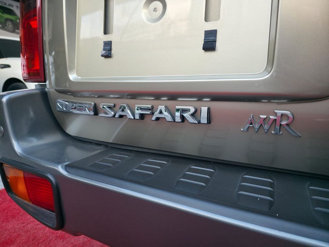 Nissan Patrol Super Safari