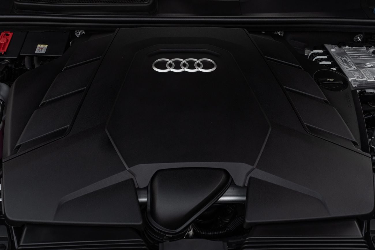 Audi Q7 Q7 S-Line | 5,484 P.M | 0% Downpayment | Q7 3.0L S-Line|Audi Warranty! | Ramadan Offer!