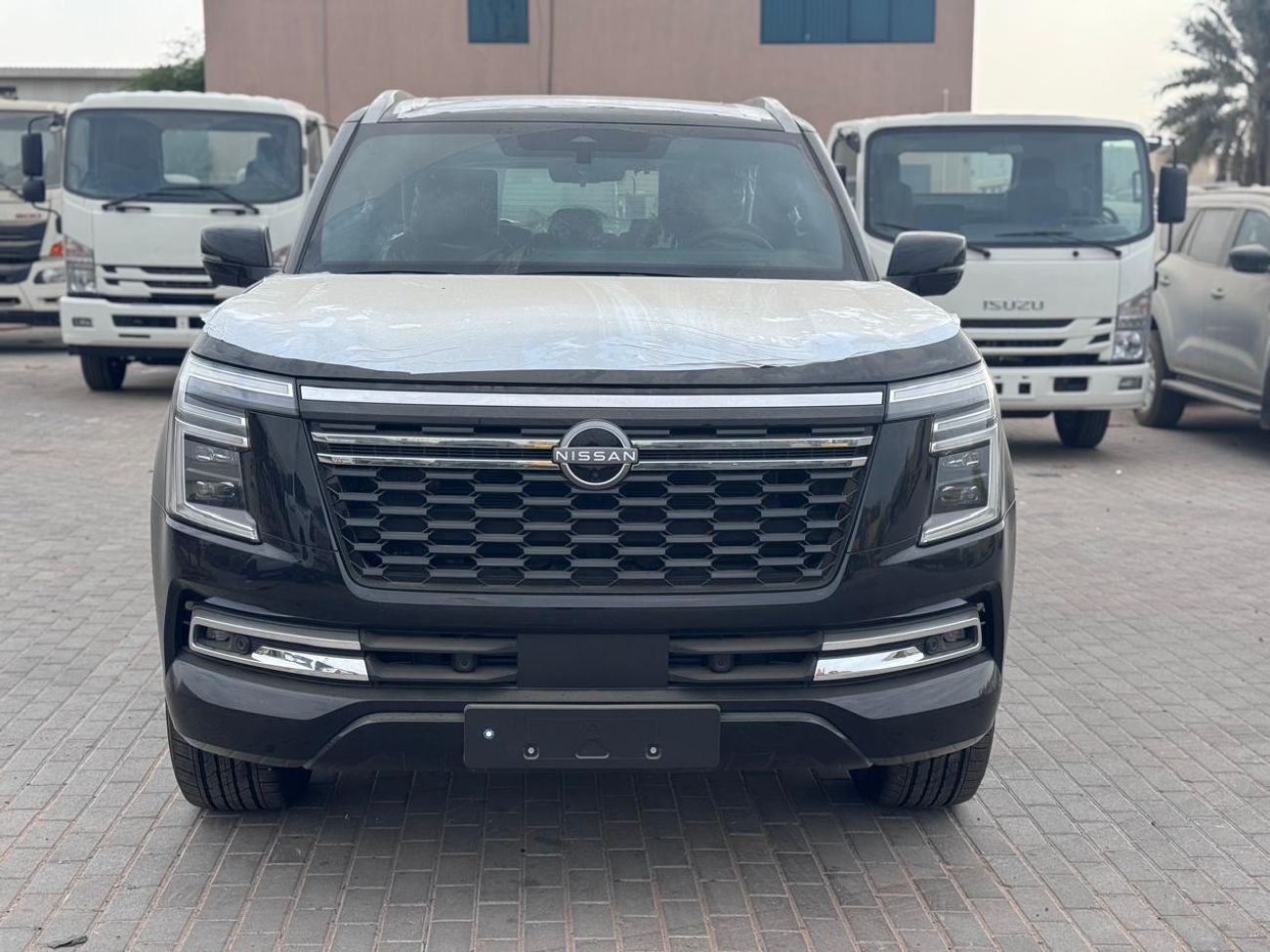 Nissan Patrol LE PLATINUM CITY 3.5L_ 2026_ (BLACK _BURGUNDY)