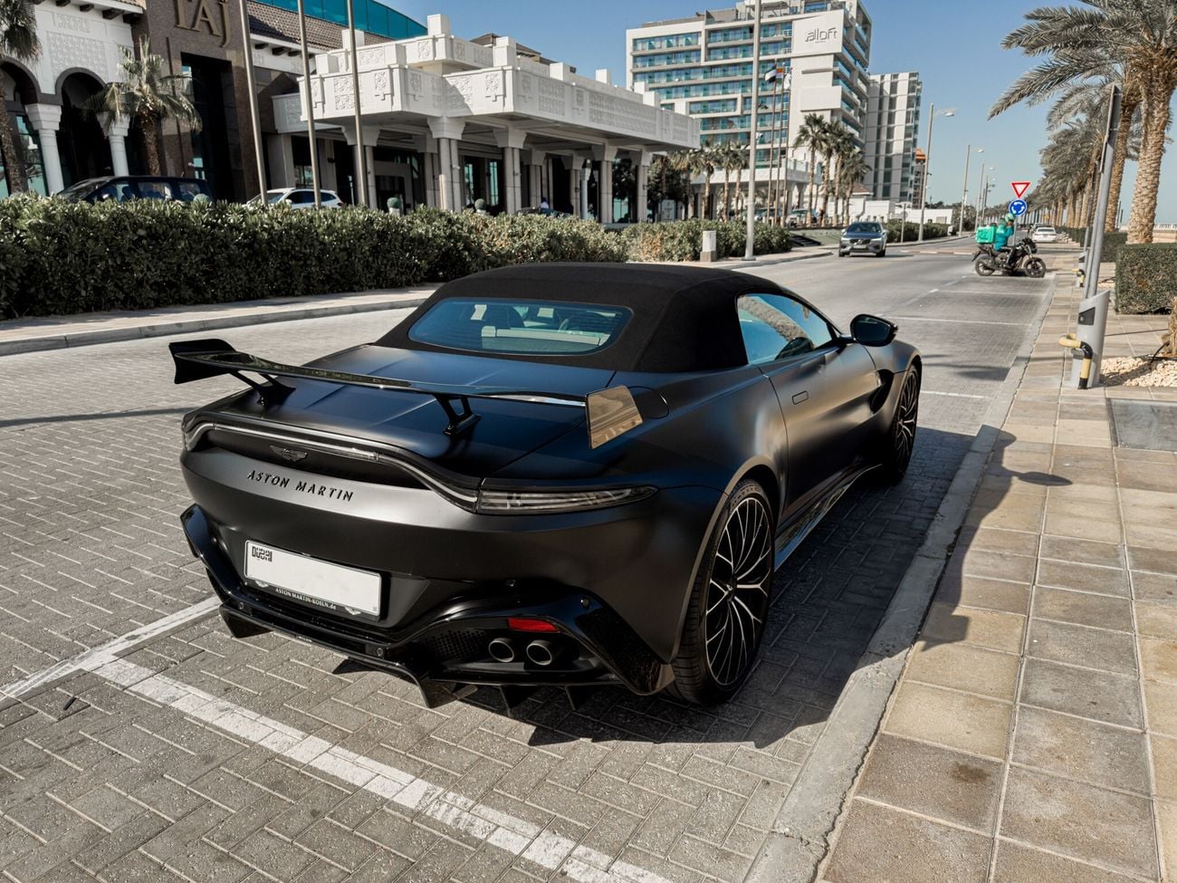 أستون مارتن فانتيج F1 Edition 4.0L