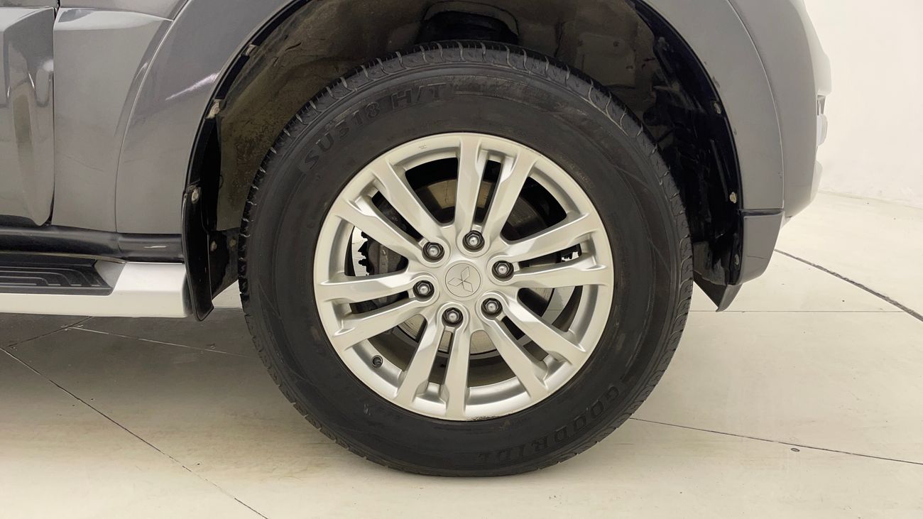 ميتسوبيشي باجيرو GLS HIGHLINE 3.8 | بدون دفعة مقدمة | اختبار القيادة في المنزل