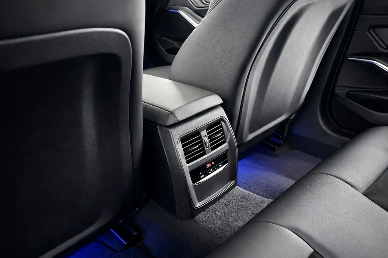 بي أم دبليو 330i M Sport 2.0L (255 HP) 2021 BMW 330i M-Kit, Warranty, 2026 BMW Service Pack, GCC