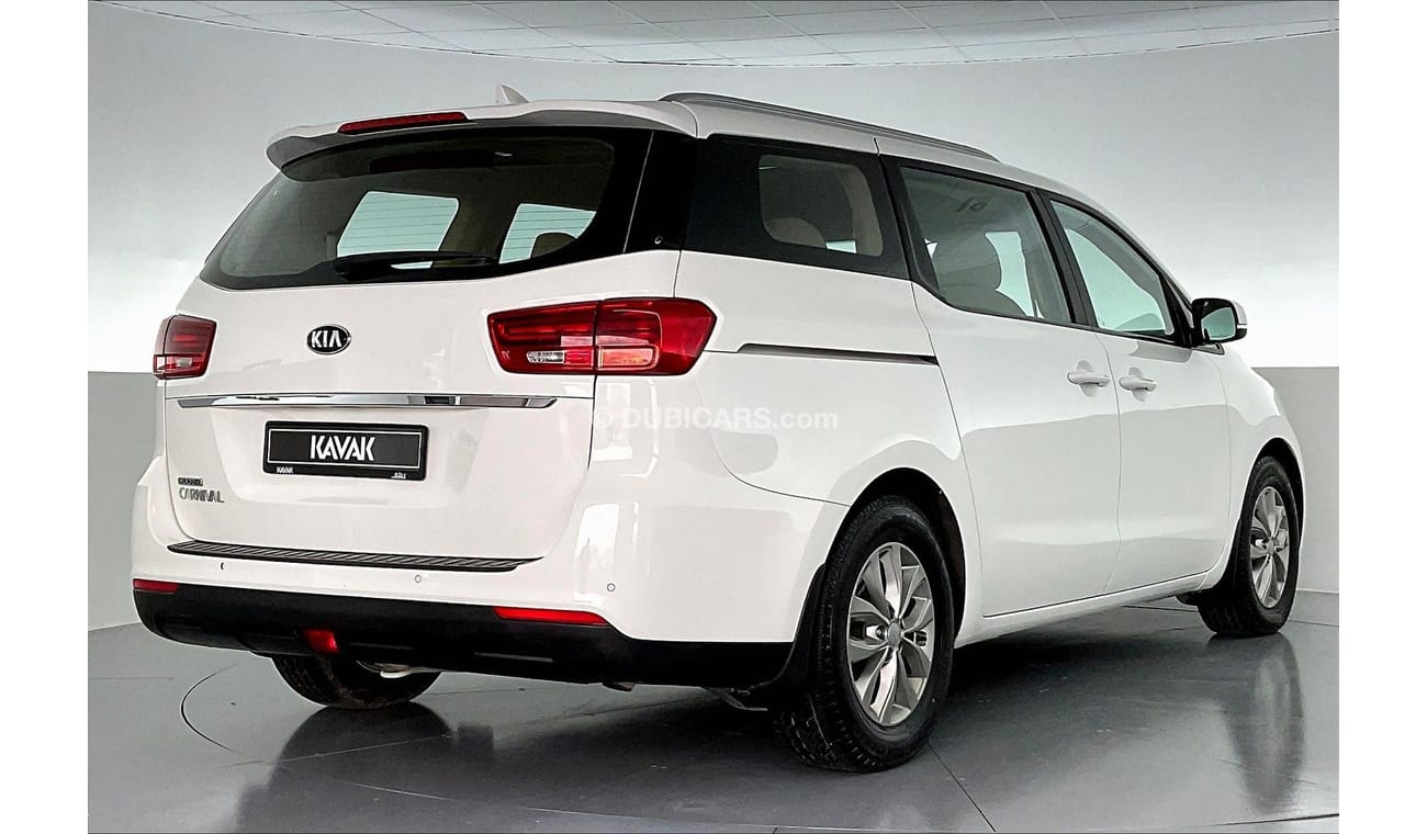 كيا كارنيفال LX