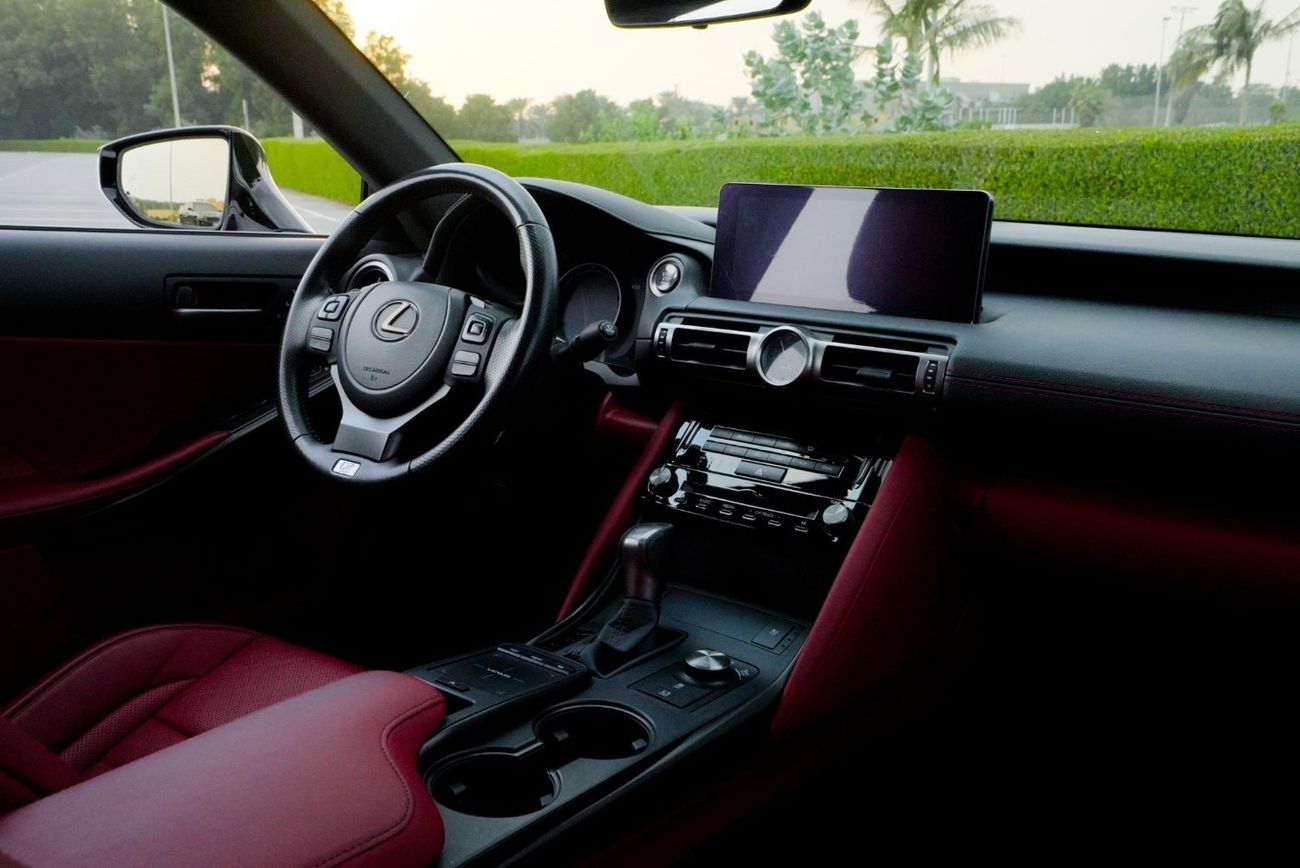 Lexus IS350 3years warranty and2 years service Contact number 0507273386