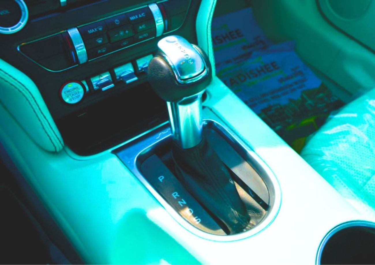 Ford Mustang STD