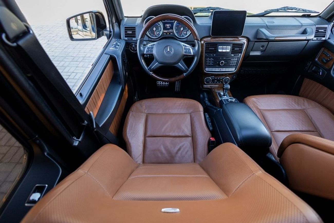 Mercedes-Benz G 500 4X4 4.0L Mercedes-Benz G500 2017 GCC under Warranty with Flexible Down-Payment.