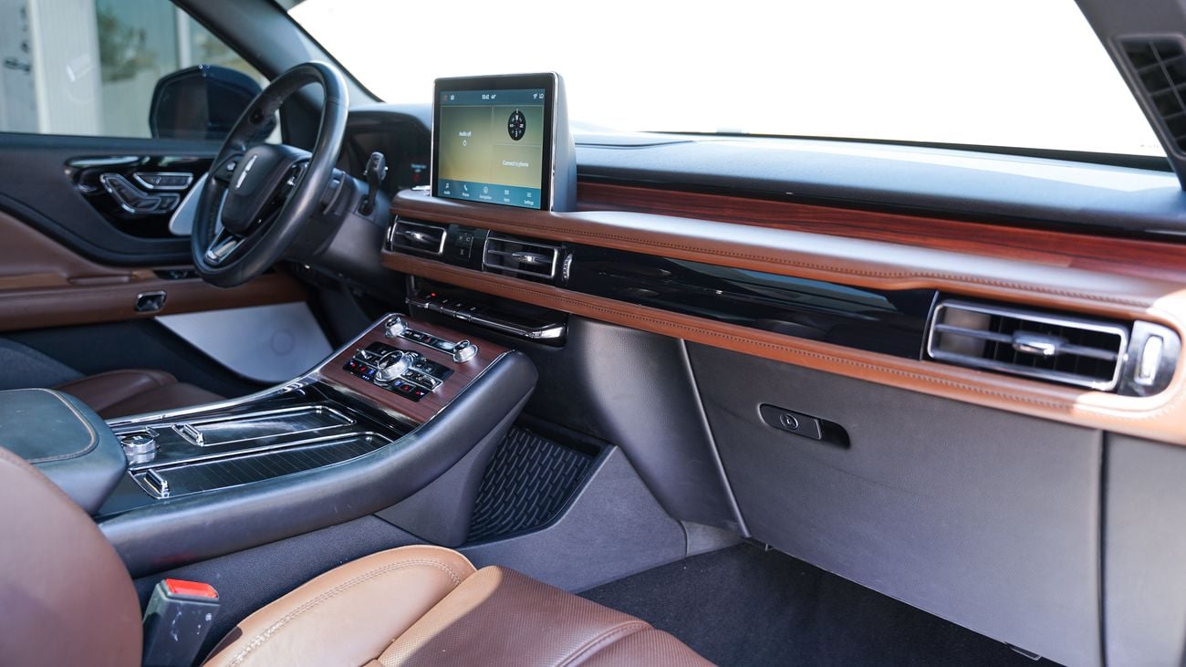 Lincoln Aviator PRESIDENTIAL