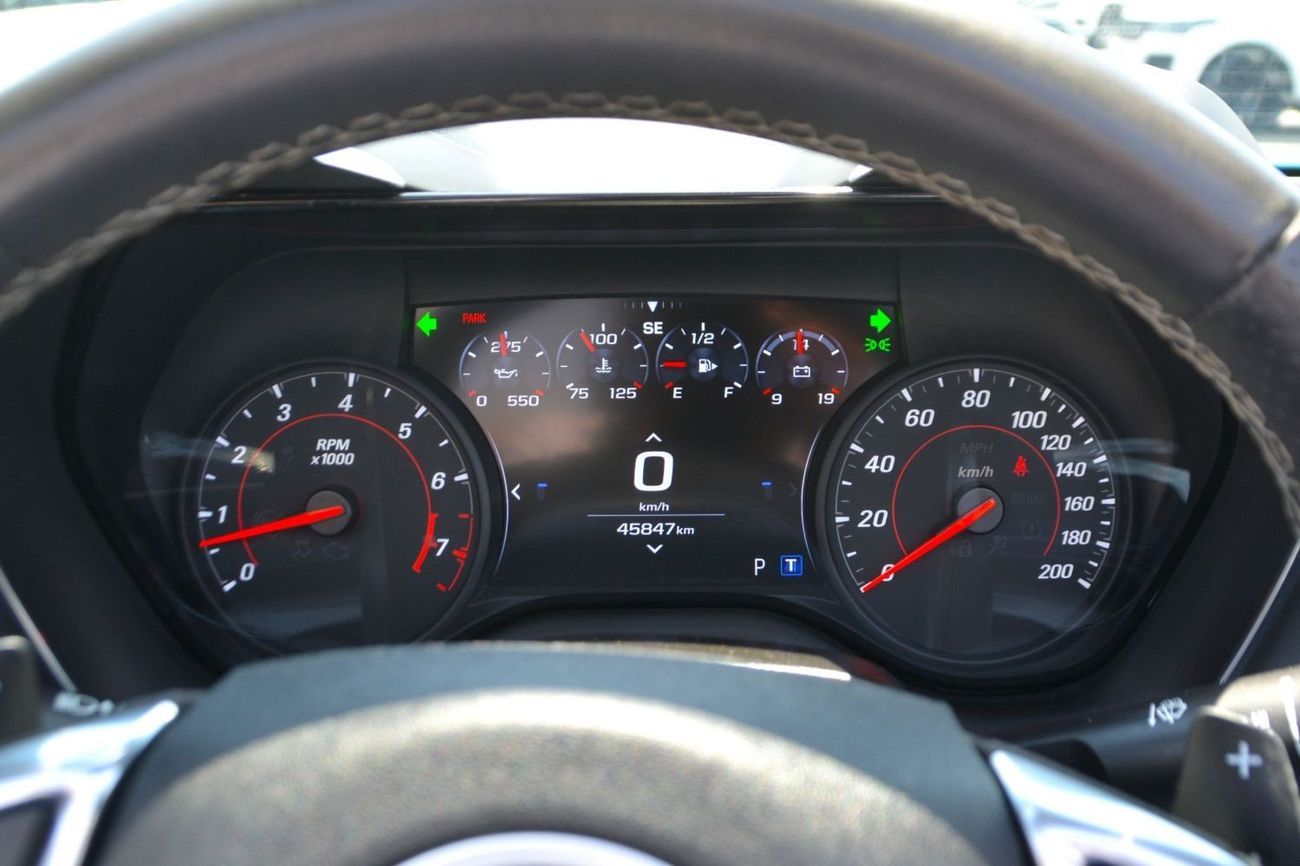 شيفروليه كامارو SS 6.2L Convertible READY TO USE  -- 6.2L CONVERTIBLE *RARE ATTRACTIVE COLOR