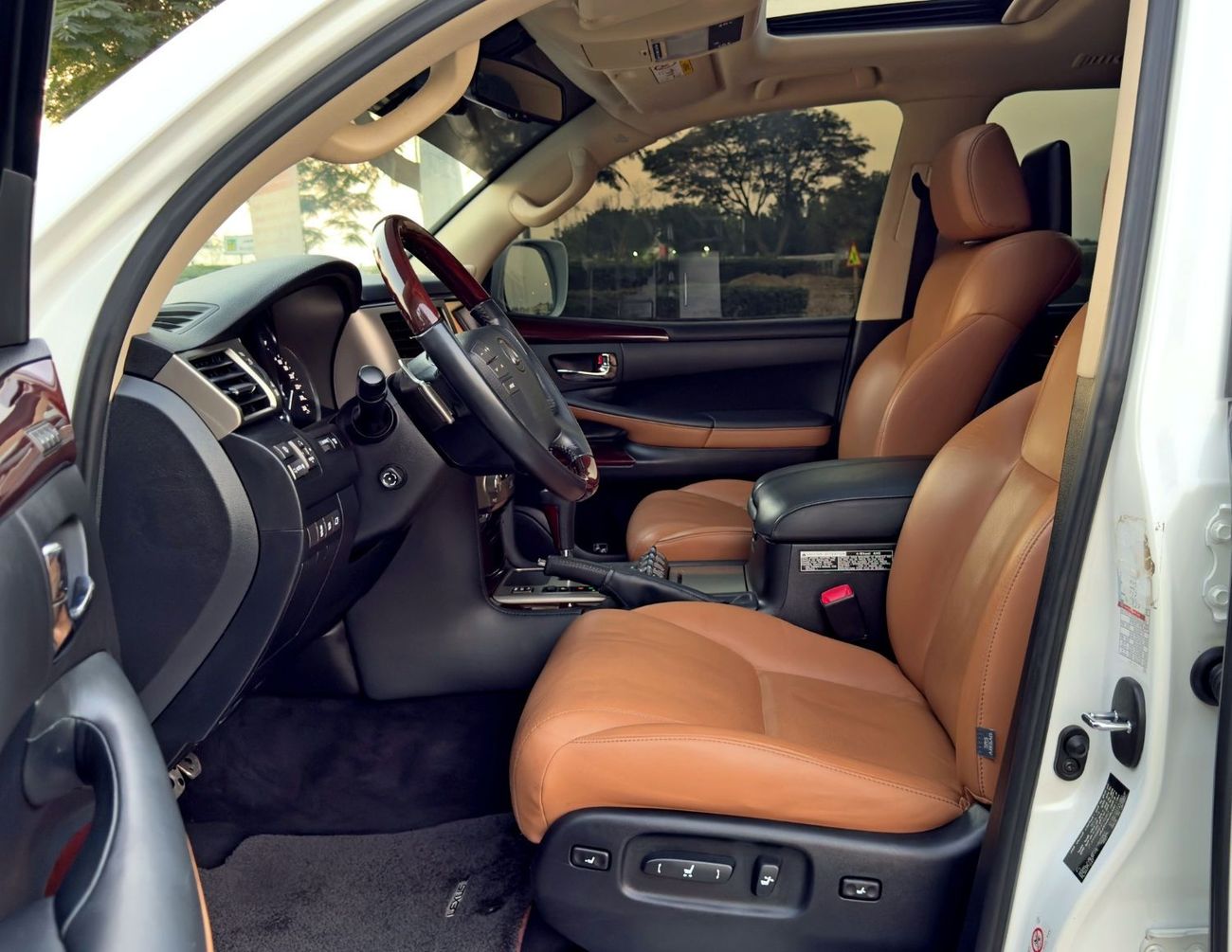 لكزس LX 570 Platinum 5.7L