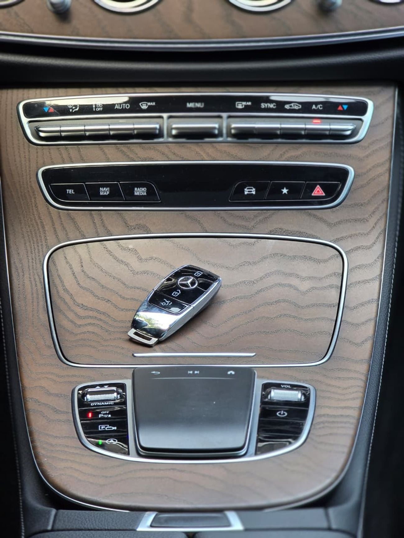 مرسيدس بنز E 250 STD Mercedes E 250, 2021, Korean Specs // Low Mileage // Excellent Condition