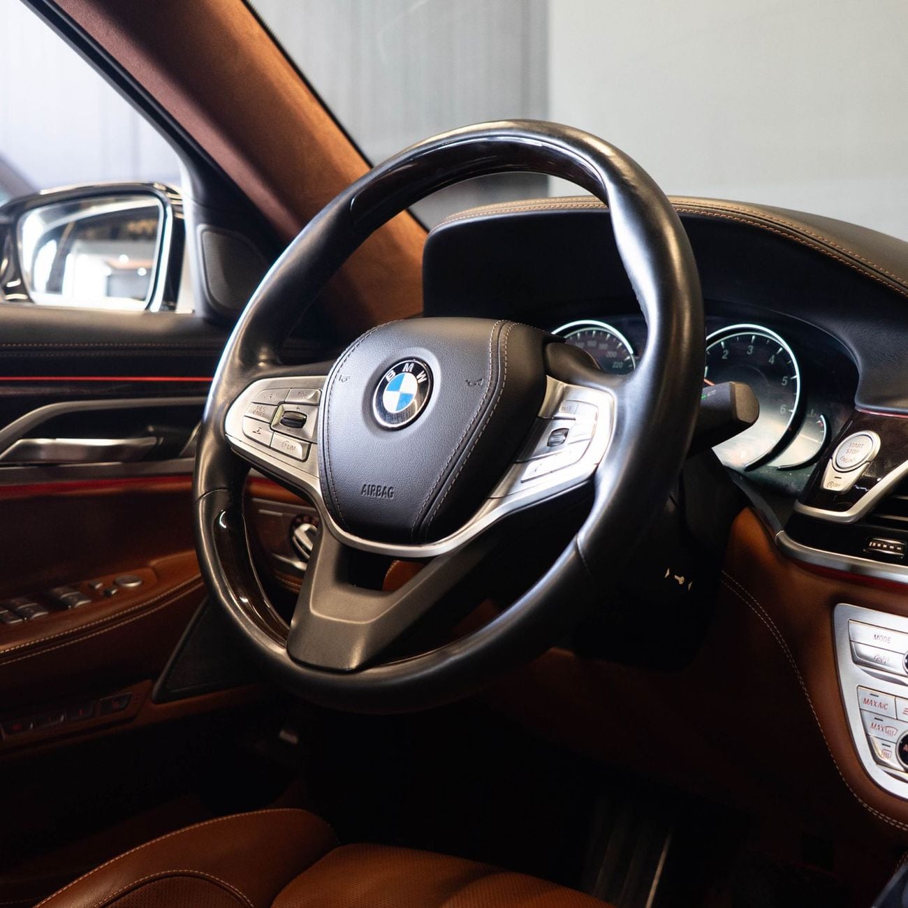 BMW 750Li AED 2,332 P.M • 0% Downpayment • BMW 750Li Individual Package  • 1 Year Warranty