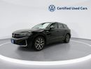 Volkswagen Touareg R-LINE + 3L | Premium Varenna Leather | Massage Seats | Panoramic Sunroof & Advanced Driver Assistance