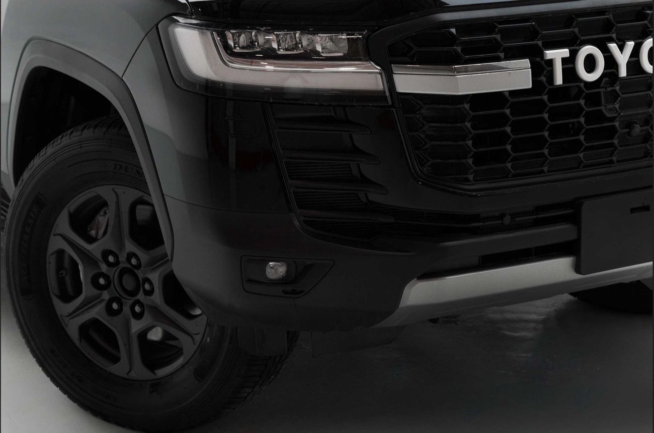 تويوتا لاند كروزر LC300 GR Sport 3.5 L Twin‑Turbo Petrol High A/T