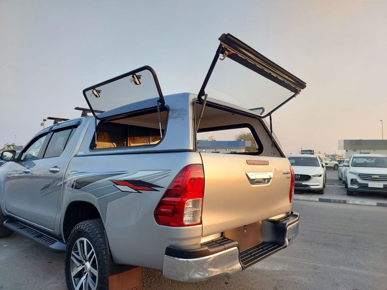 Toyota Hilux TOYOTA HILUX SR5 PICKUP RHD 2016 MODEL 2.8 L DIESEL AUTOMATIC(PM84762)