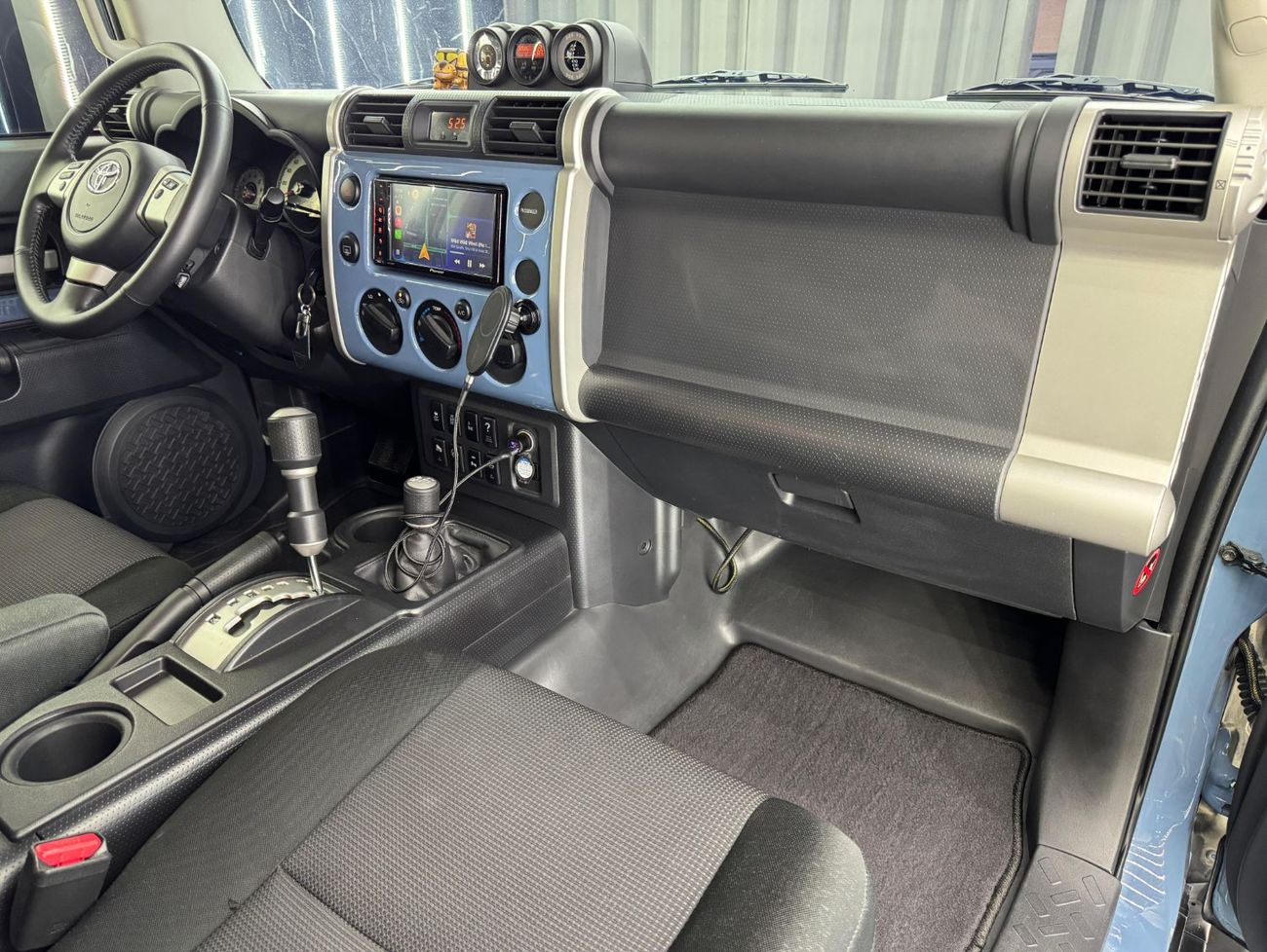 Toyota FJ Cruiser GXR 4.0L A/T 2020 Toyota Fj Cruiser, Warranty, Fully Customized, Very Low Km, 360HP, Excellent Condi