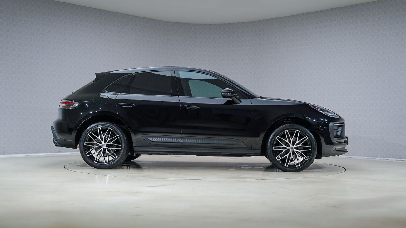 Porsche Macan PDK | AED 4,226 PM | Warranty March-2026 | GCC
