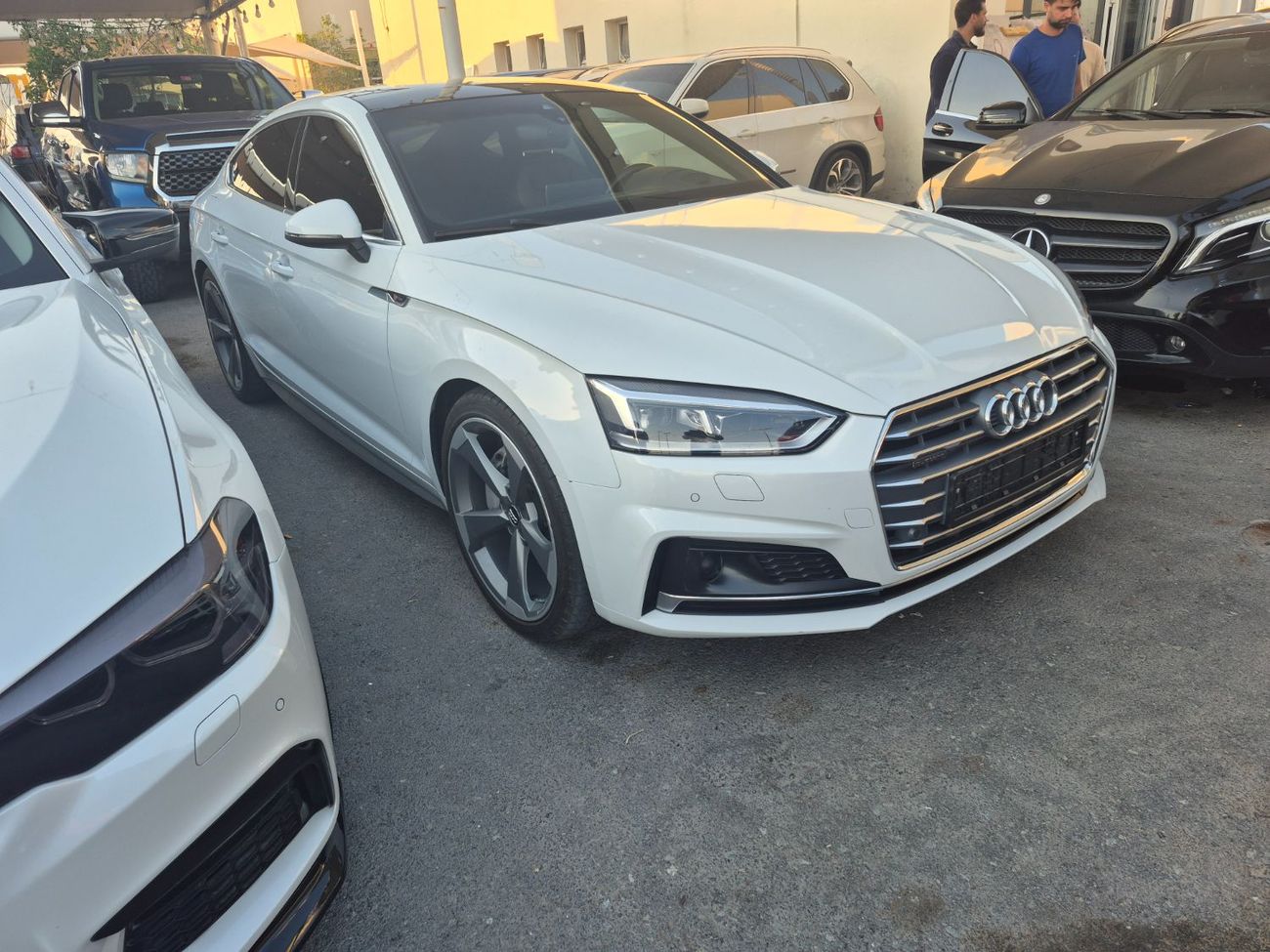 أودي A5 45 TFSI quattro Sport 2.0L