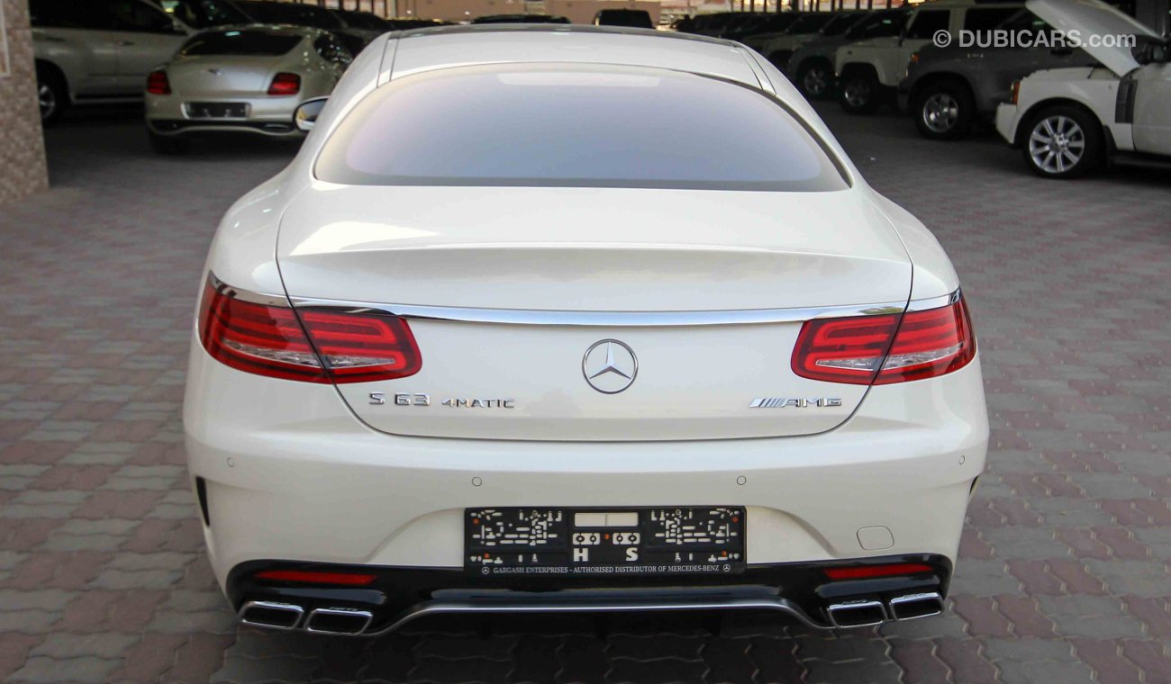 Mercedes-Benz S 63 AMG Coupe 4 Matic