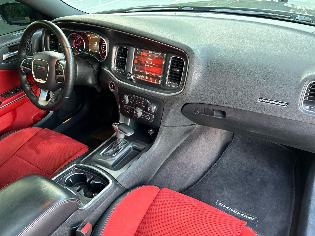 Dodge Charger R/T Road Track DODGE CHARGER R/T 2016 GCC V8 // ORGINAL PAINT // ACCIDENT FREE // PERFECT CONDITION