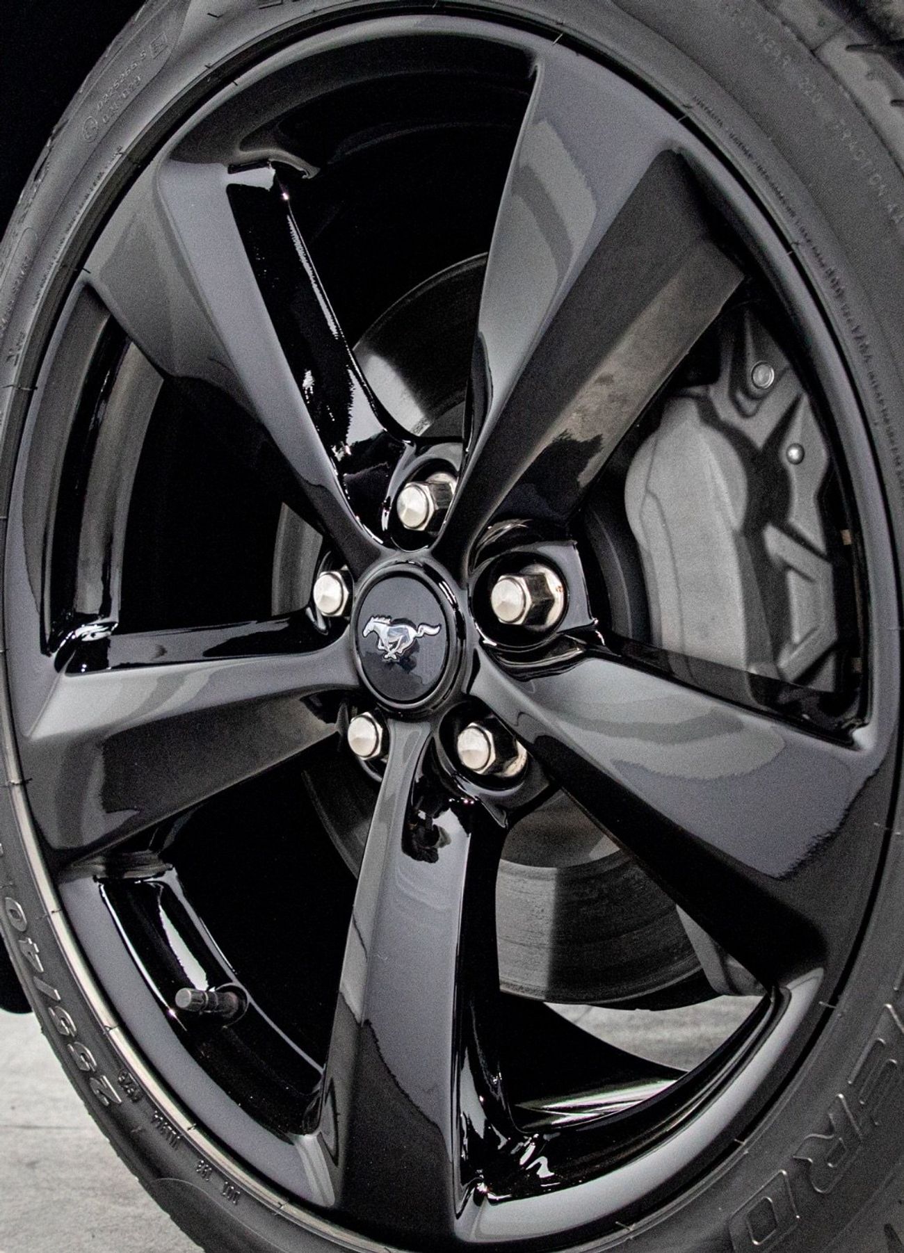 Ford Mustang GT Premium 5.0L V8