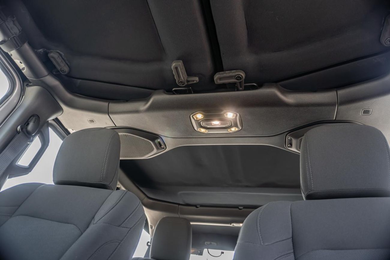 Jeep Wrangler Unlimited Sport 3.6L A/T