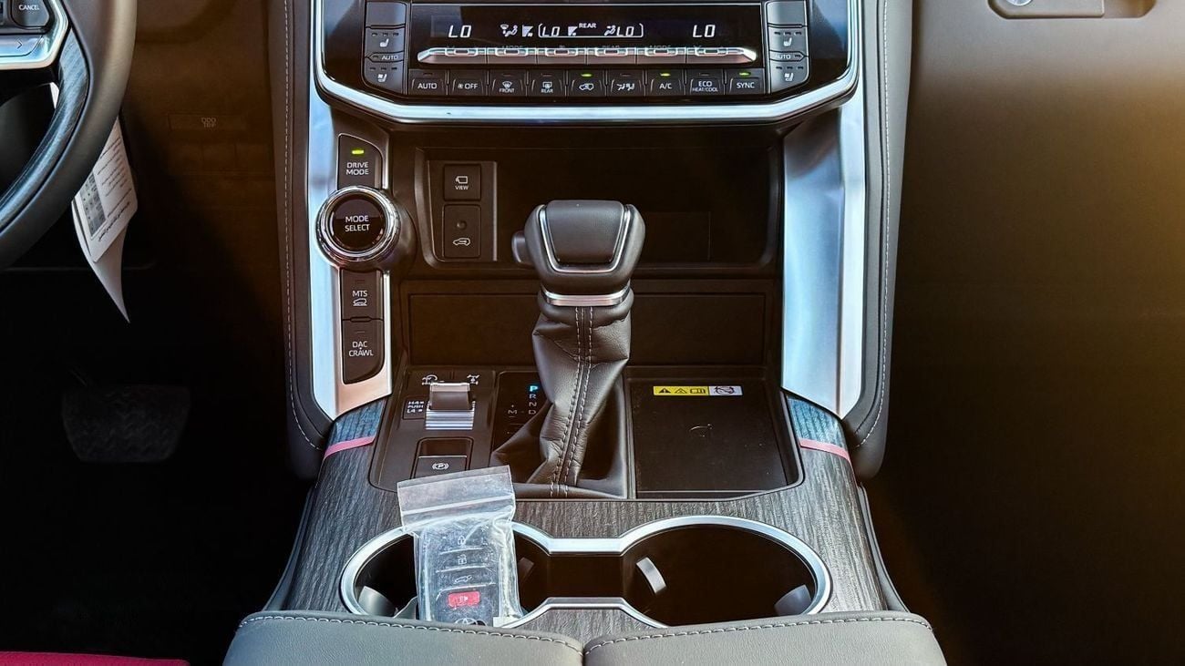 تويوتا لاند كروزر VXR 3.5L