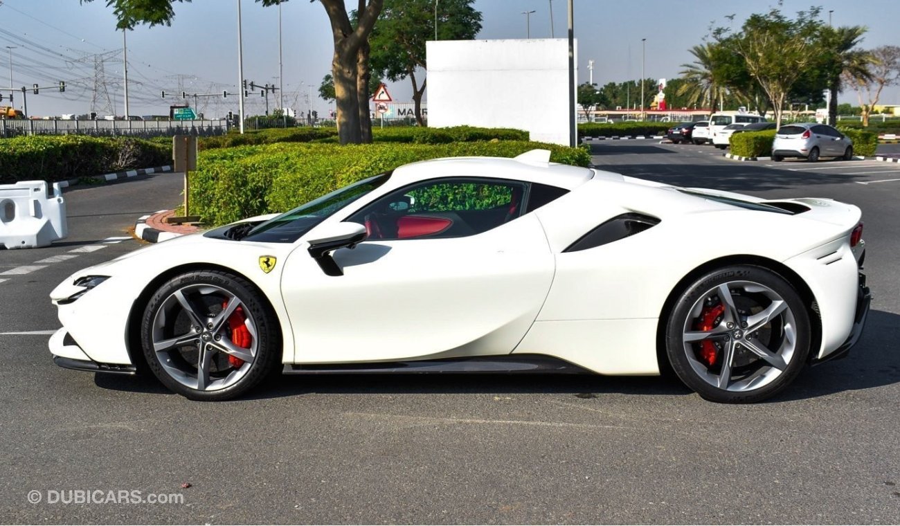 فيراري SF90 Stradale Hybrid