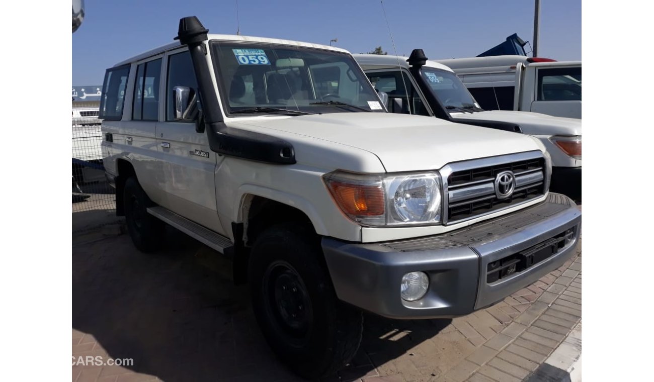 Toyota Land Cruiser 2012