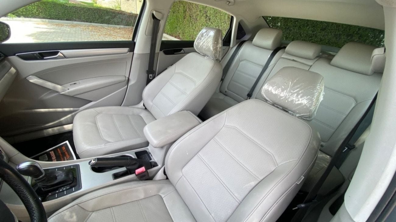 فولكس واجن باسات SEL