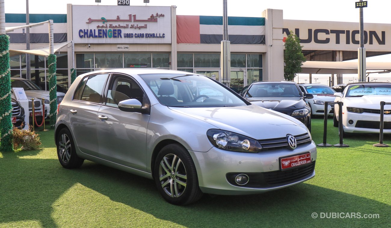Volkswagen Golf 1.6/GCC | VERY GOOD CONDITION | WARRANTY GEAR ENGINE AND CHASSIS