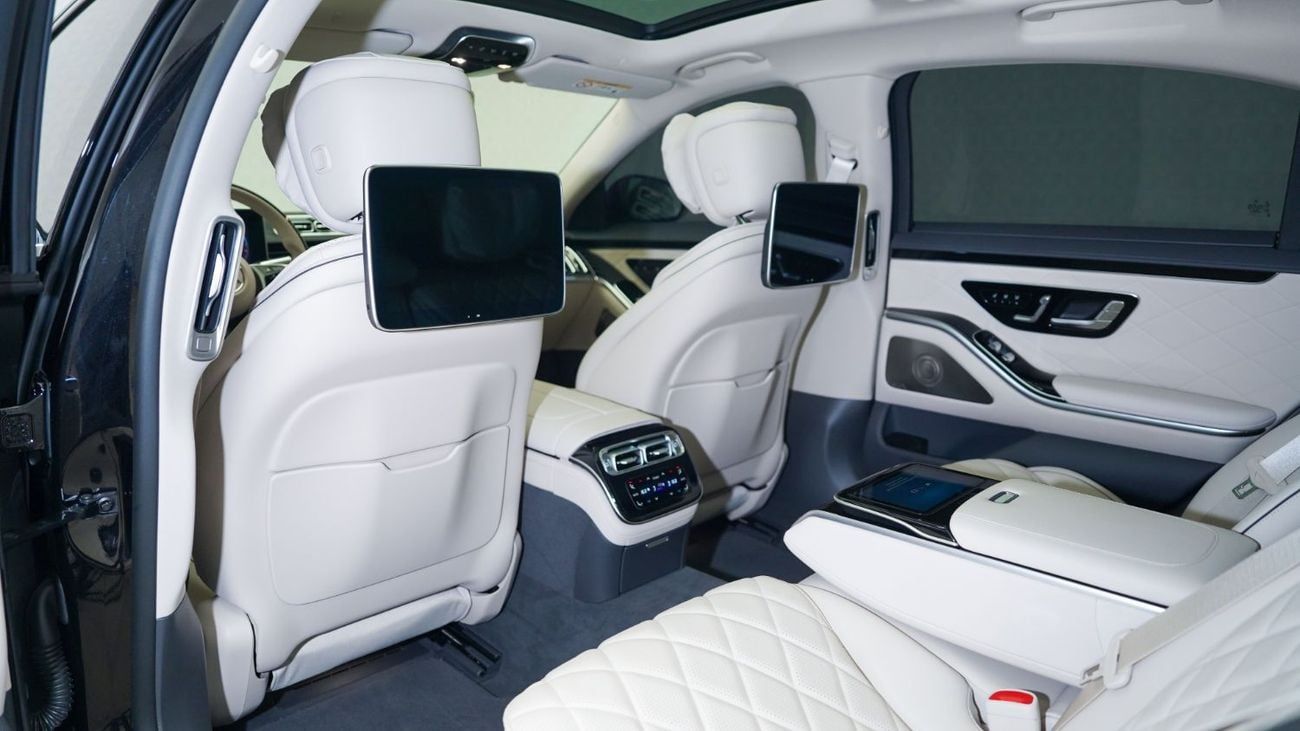 Mercedes-Benz S 500 S500 AMG Line | AED 7,826 PM | Warranty & Service March 2029 | GCC