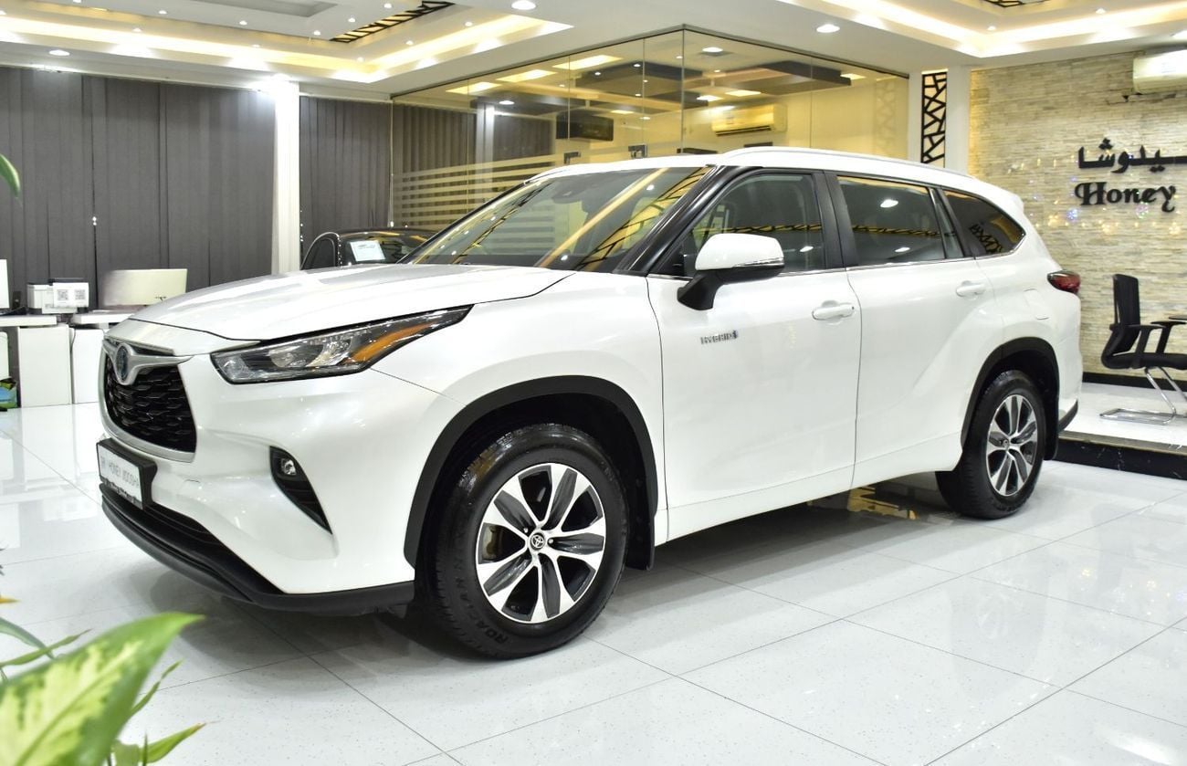 Toyota Highlander GLE HEV EXCELLENT DEAL for our Toyota Highlander Hybrid ( 2023 Model ) in White Color GCC Specs