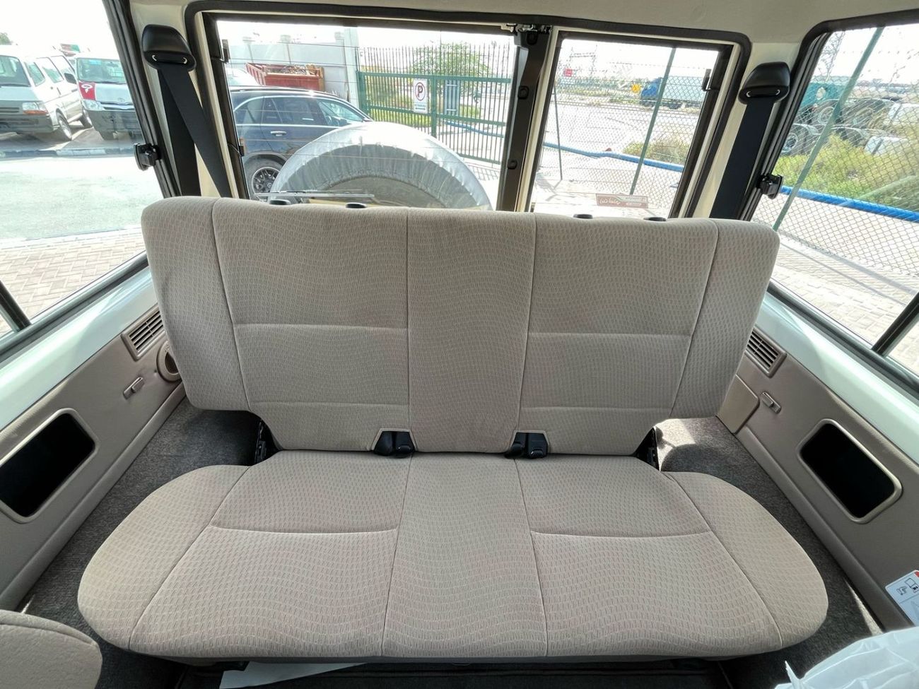 Toyota Land Cruiser 70 2025 Toyota Land Cruiser LC71 2.8L AT Diesel (White)