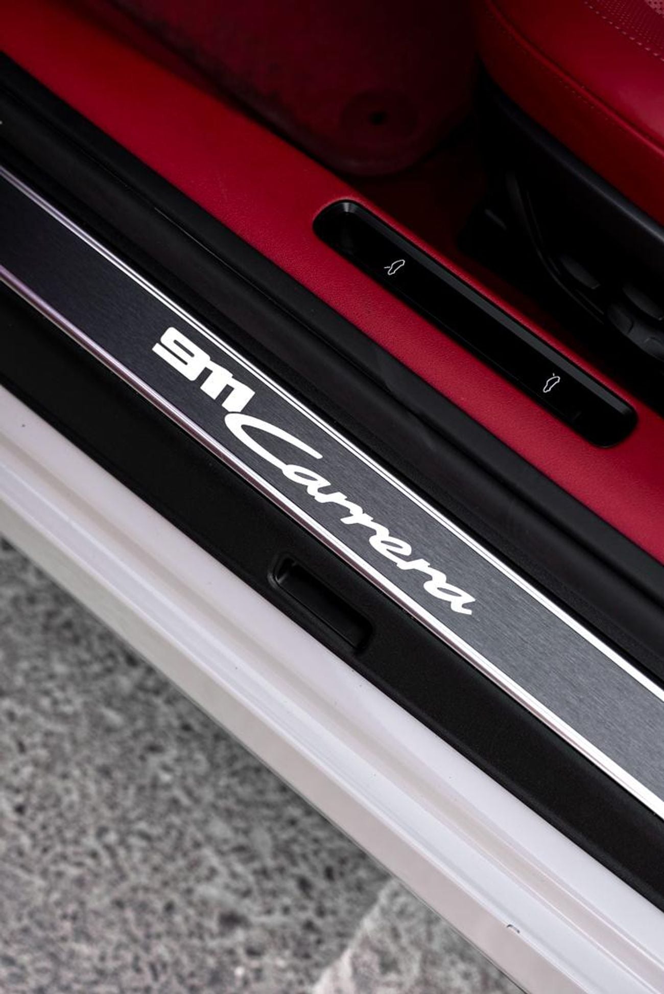 Porsche 911 Carrera 3.0L (380 HP) Convertible