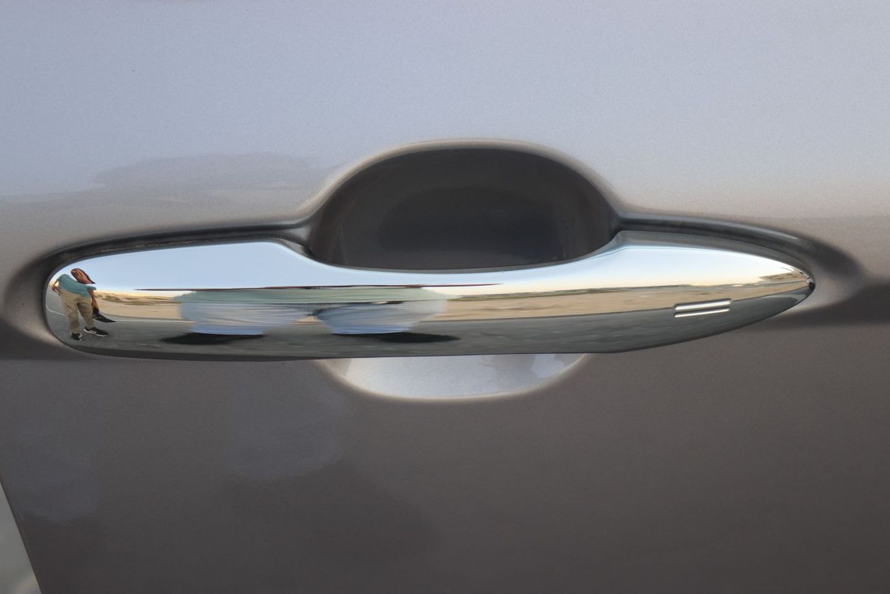 Toyota Camry 2.5 HG Hybrid,Alloy Wheels, Headup display, Electric Seat,Panoramic Roof,Model 2025, China Specs