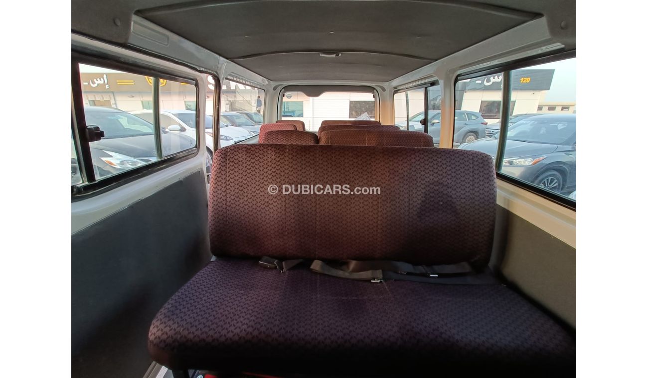 Toyota Hiace HIACE PASSENGER VAN / DIESEL / (LOT # 5006883)