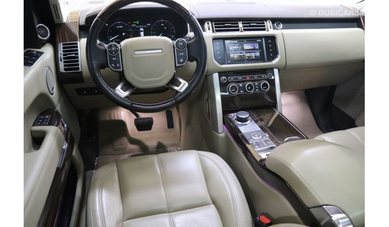لاند روفر رانج روفر فوج HSE Range Rover Vogue HSE V8 2016 GCC under Warranty with Flexible Down-Payment.