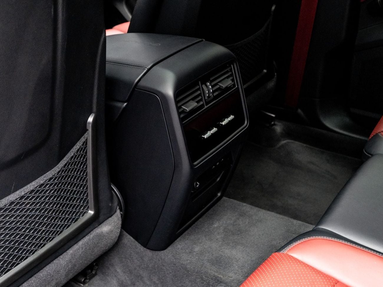 Porsche Cayenne STD BUY NOW, PAY 2027 | THE BLACKLINE STANDARD | 2025 Porsche Cayenne SUV, 3.0 TC V6, AWD, 353bhp, 8