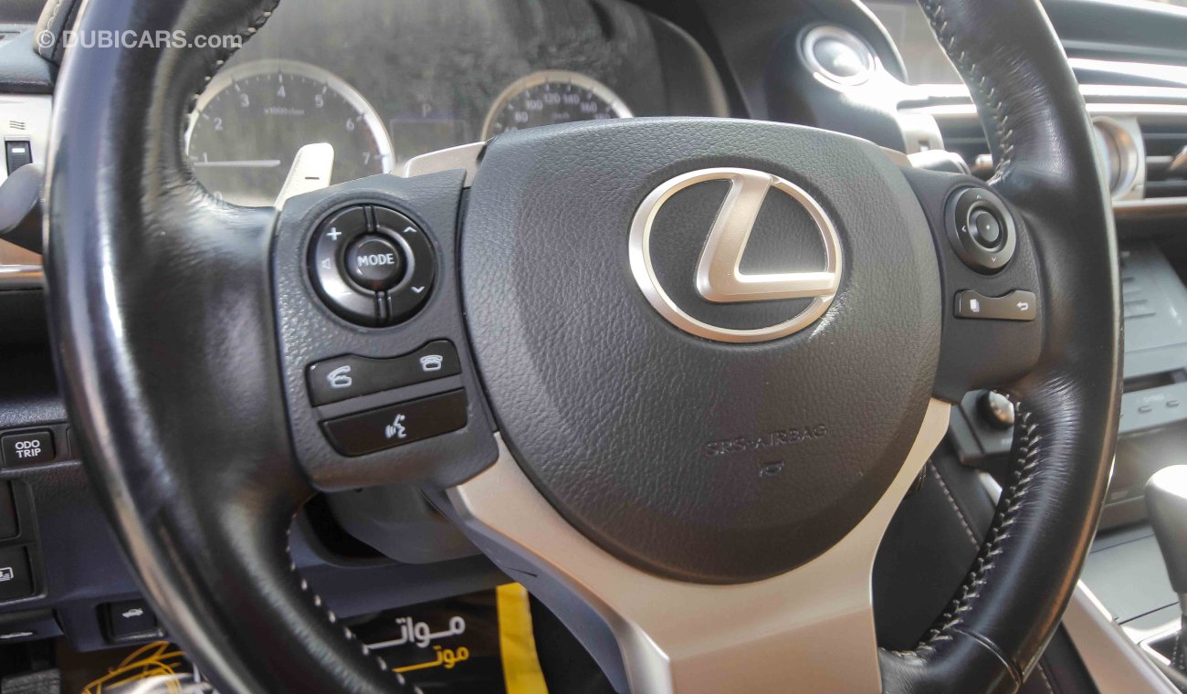 Lexus IS 200 T AGENCY WARRANTY FULL SERVICE HISTORY GCC SPECIFICATION