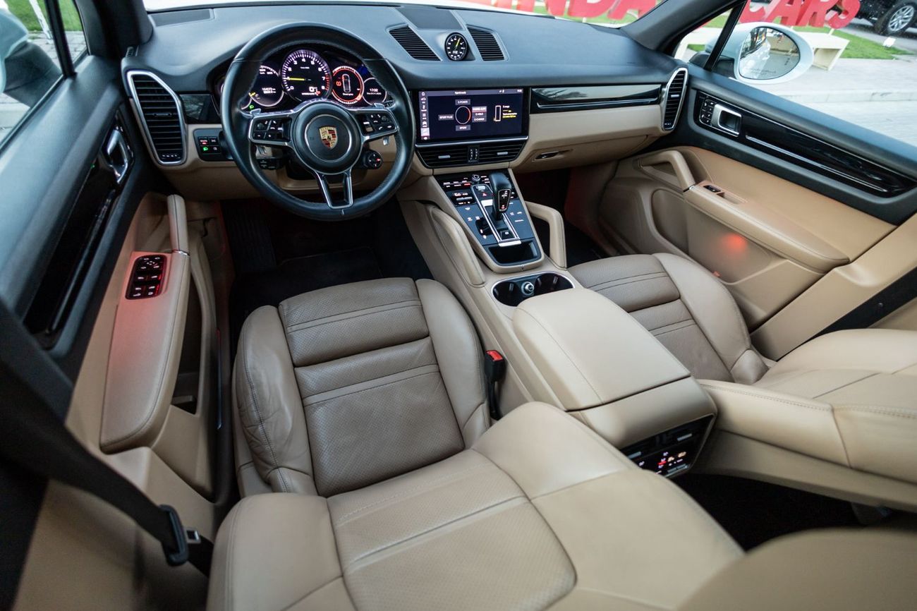 Porsche Cayenne E-Hybrid 3.0L (355 HP)