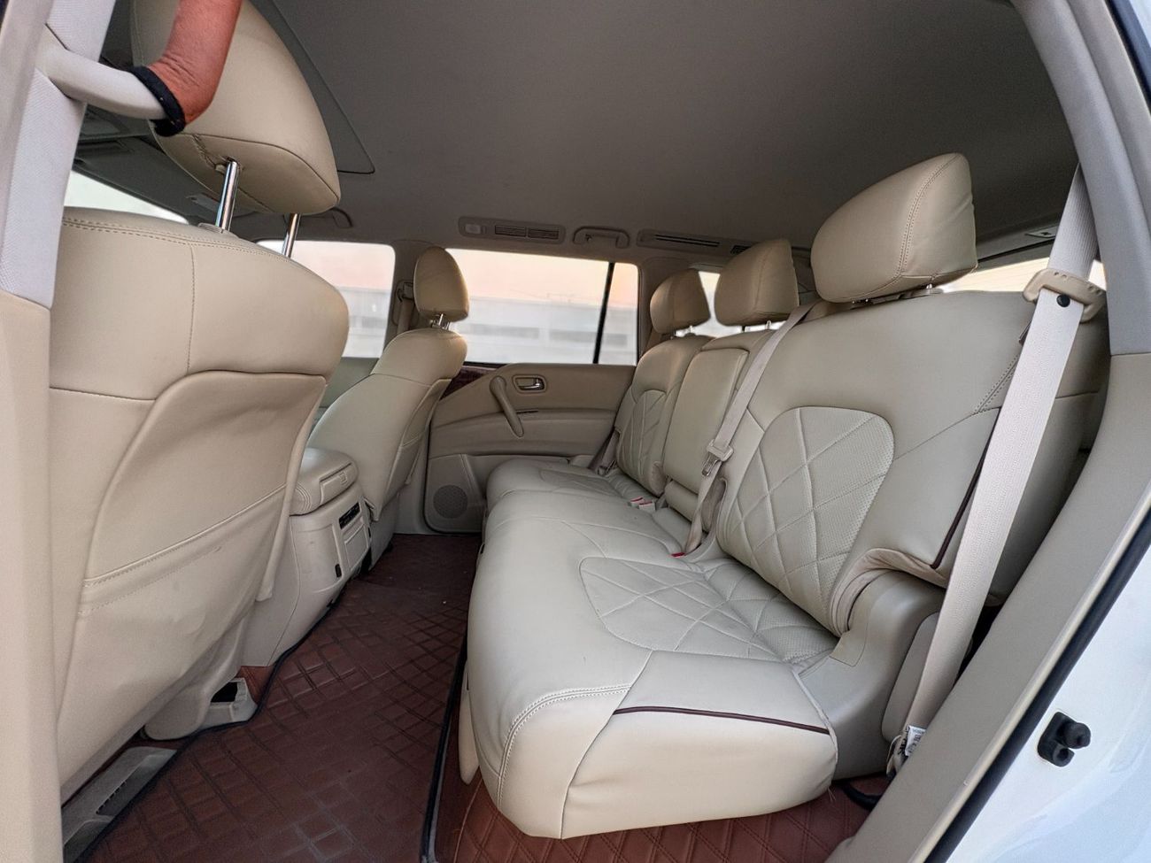 Nissan Patrol SE Platinum 4.0L 2018 | GCC SPECS | AED 1,430 per month