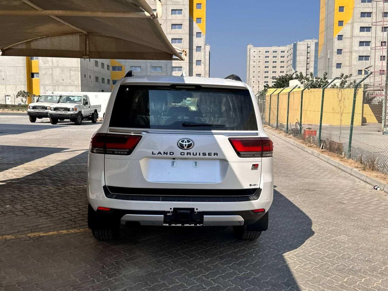 Toyota Land Cruiser GR SPORT 2025 TOYOTA L/C300 GR-S 3.5L PETROL HYBRID BRAND NEW 0KM