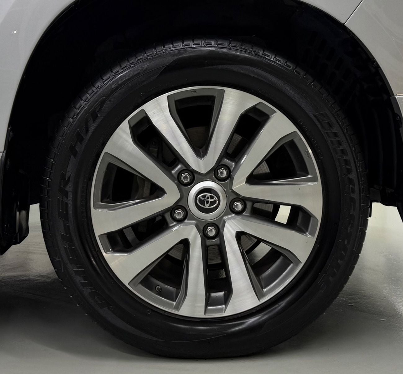 تويوتا لاند كروزر EXR 4.0L 4WD