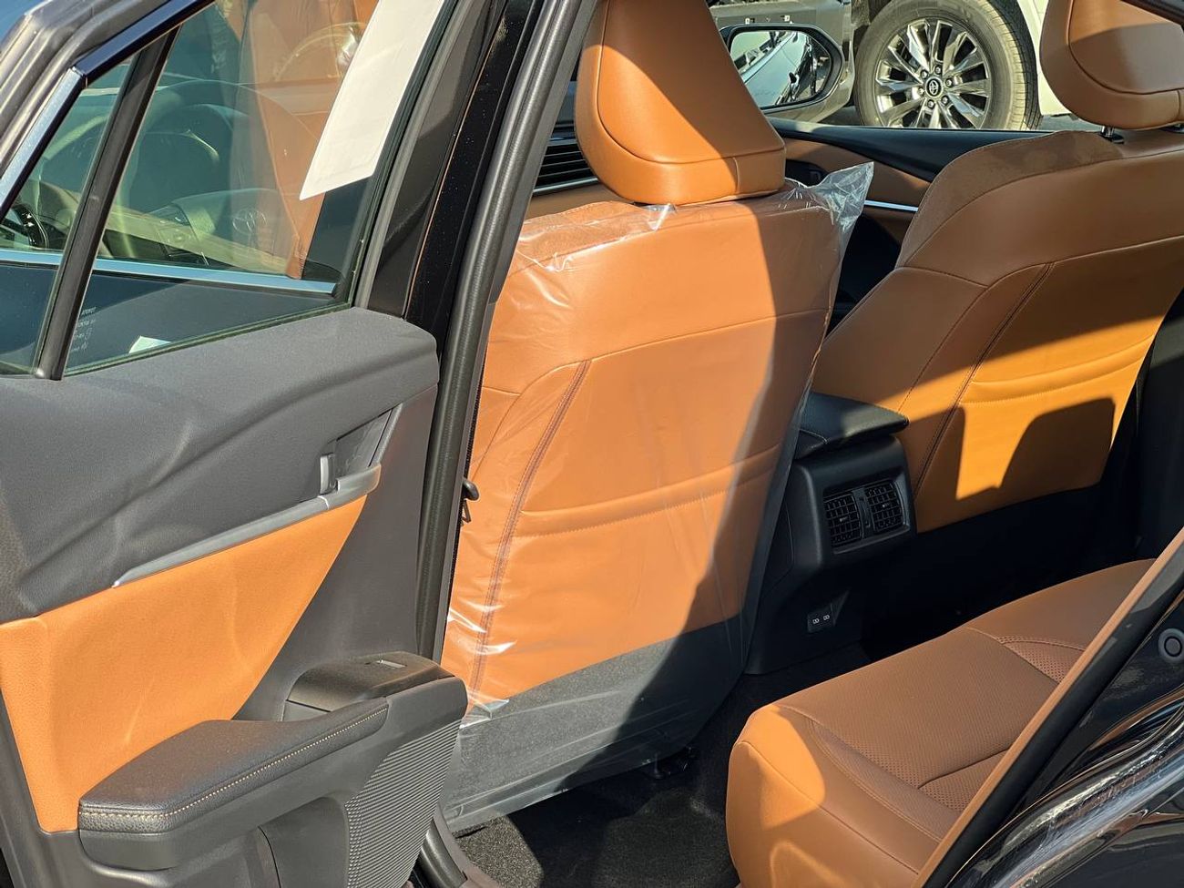 Toyota Camry GLE 2.5L PTR A/T // 2025 // FULL WITH RADAR , COOLING SEATS , PANORAMIC ROOF // SPECIAL OFFER // BY 