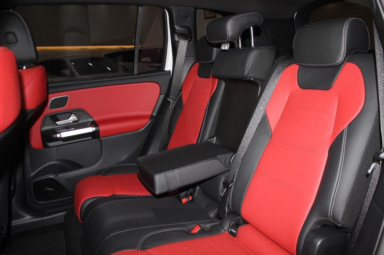 مرسيدس بنز GLB 35 AMG Mercedes GLB 35 AMG 2023