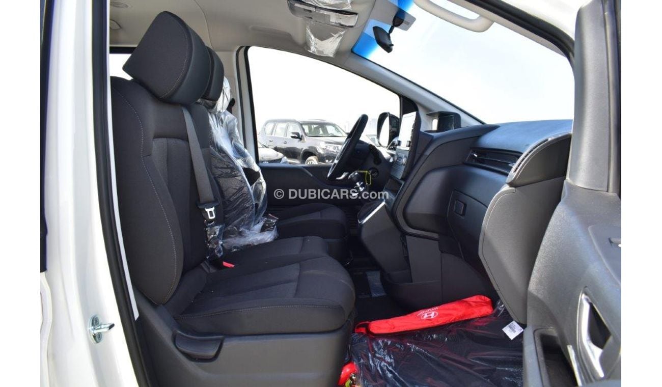 Hyundai Staria 2.2L CRDI 9 Seat Fwd MT Wagon