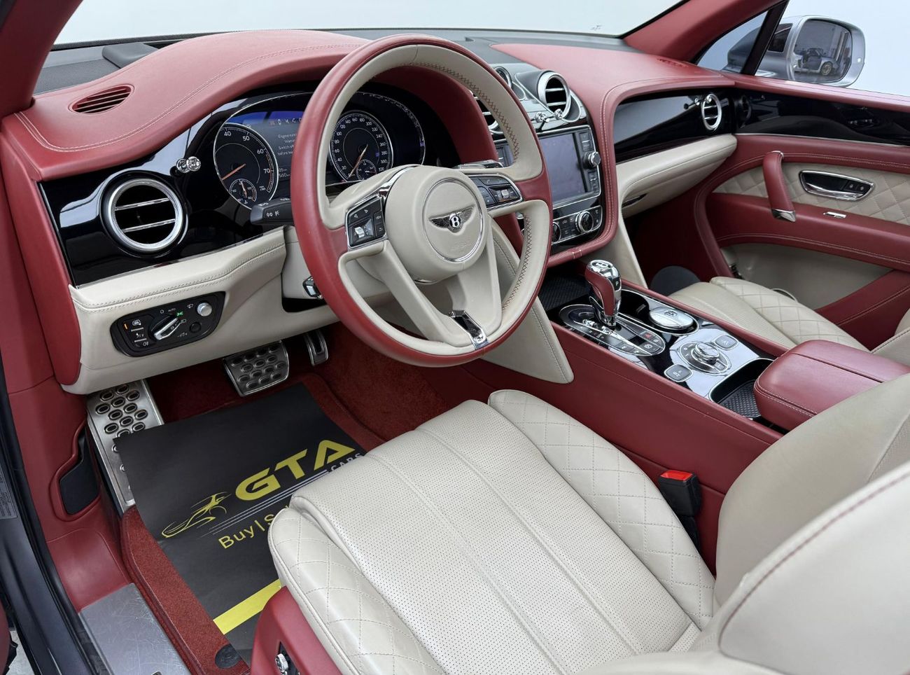 Bentley Bentayga 2017 Bentley Bentayga First Edition W12, Service History, Fully Loaded, Excellent Condition, GCC